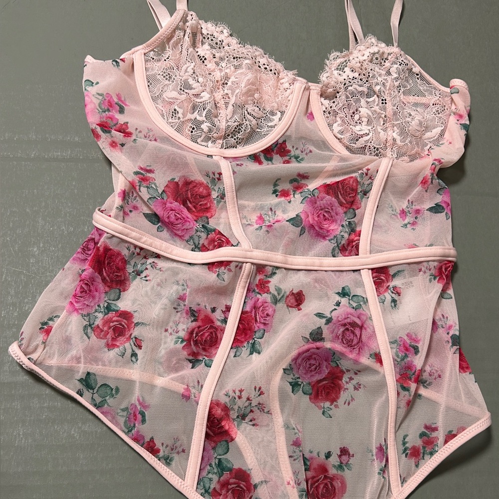 International concept intimate Floral Lace Mesh Bodysuit - Pink